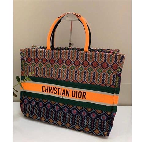 bolsa sacola christian dior|christian dior bags.